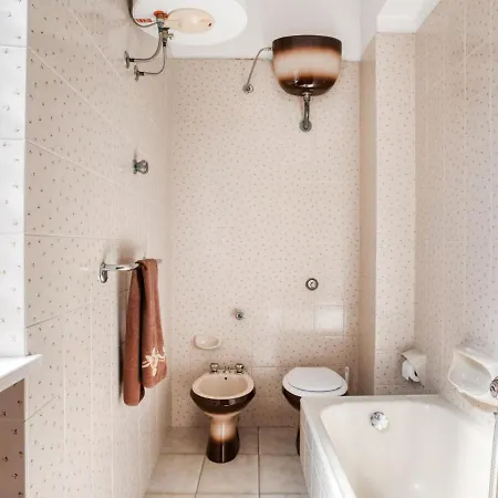Simplistic In Near Seabeach Vila