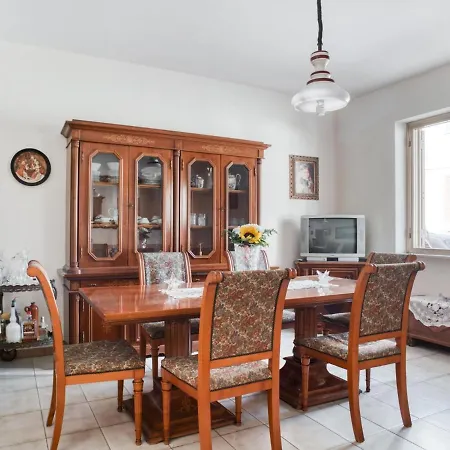 Villa Simplistic In Near Seabeach